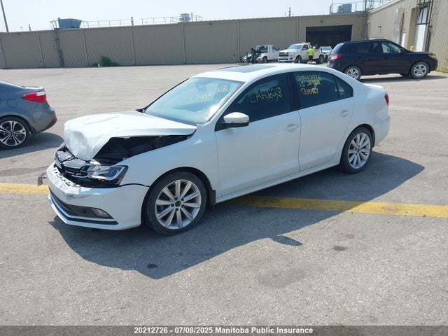 3VWDA7AJ2FM347167 Volkswagen 2015