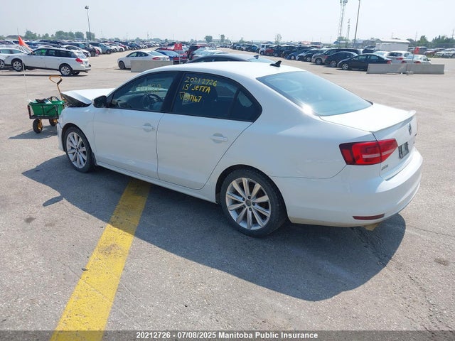 3VWDA7AJ2FM347167 Volkswagen 2015