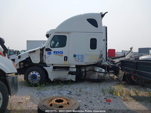 1FUJHHDR4NLMW7649 Freightliner Detroit Diesel Dd15