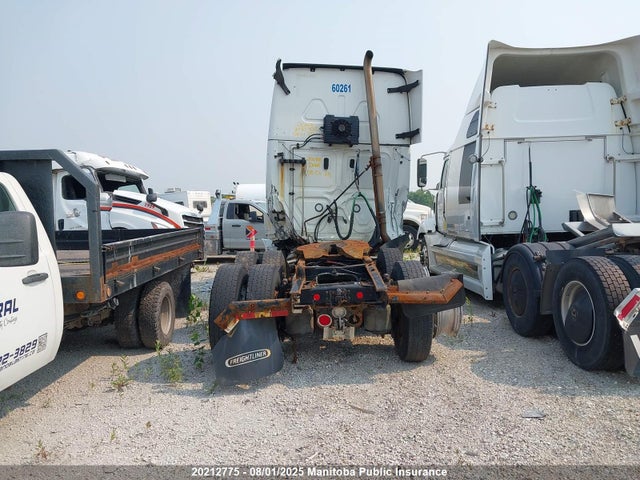 1FUJHHDR4NLMW7649 Freightliner Detroit Diesel Dd15
