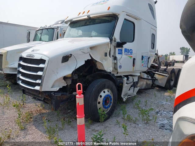 1FUJHHDR4NLMW7649 Freightliner Detroit Diesel Dd15