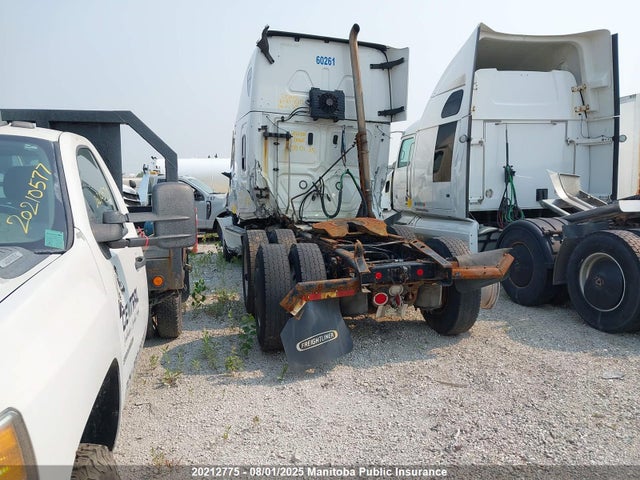 1FUJHHDR4NLMW7649 Freightliner Detroit Diesel Dd15