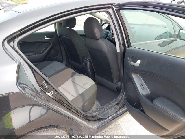 Продажа на аукционе авто 2015 Kia Forte Lx, vin: KNAFX4A60F5424464, номер лота: 20212796
