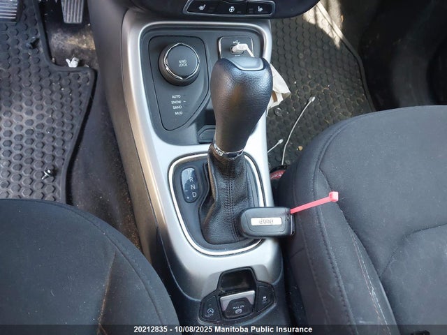 Jeep Compass 2018 3C4NJDAB7JT401804 Image 11