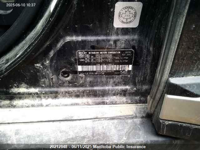 JA4AZ2A30LZ604155 Mitsubishi Outlander Es