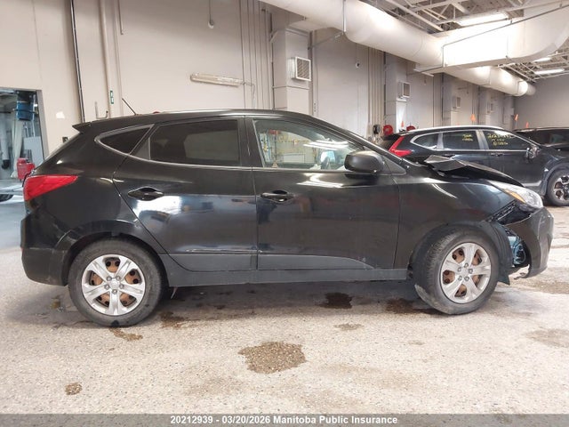 Продаж на аукціоні авто 2015 Hyundai Tucson Gl, vin: KM8JTCAFXFU040485, номер лоту: 20212939