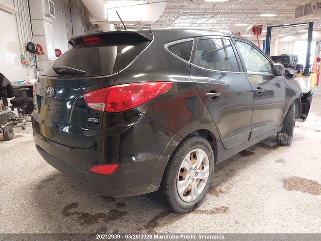 Продаж на аукціоні авто 2015 Hyundai Tucson Gl, vin: KM8JTCAFXFU040485, номер лоту: 20212939