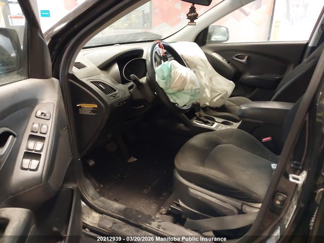 Продаж на аукціоні авто 2015 Hyundai Tucson Gl, vin: KM8JTCAFXFU040485, номер лоту: 20212939