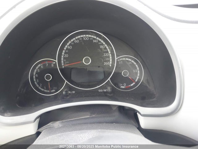3VWJ07AT6FM629464 Volkswagen Beetle