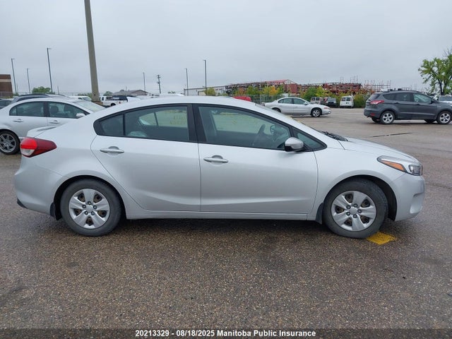 KIA mpi nu 2017 3KPFL4A7XHE145067 Image 13