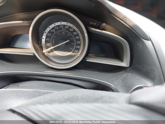 3MZBM1L76FM130668 Mazda pe