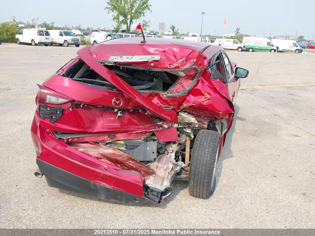 3MZBM1L76FM130668 Mazda pe