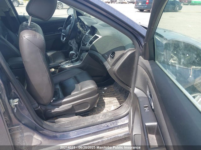 1G1P75SZ3E7276618 Chevrolet luz