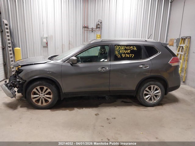5N1AT2MV9GC817677 Nissan ROGUE SV