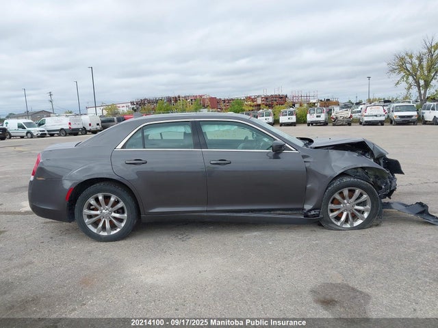 2C3CCARG7JH226466 Chrysler 300