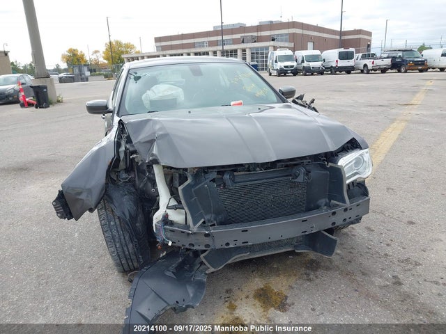 2C3CCARG7JH226466 Chrysler 300