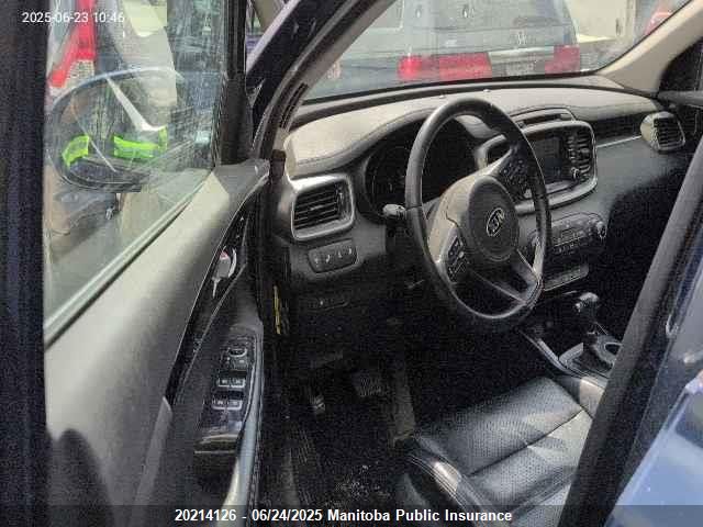 5XYPHDA18HG266975 KIA Sorento