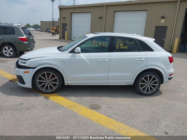 Audi Q3 2016 WA1GFCFS8GR011075 Image 14