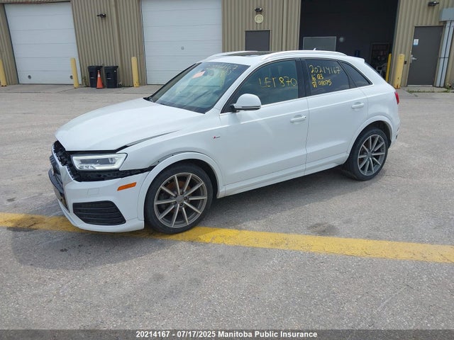 Audi Q3 2016 WA1GFCFS8GR011075 Image 2