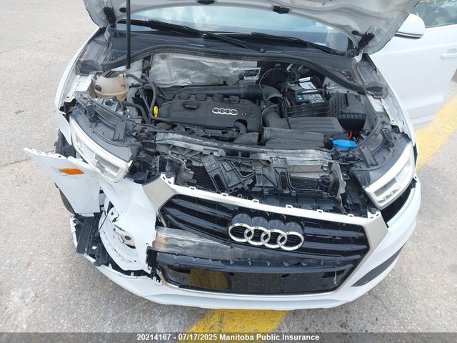 Audi Q3 2016 WA1GFCFS8GR011075 Image 9