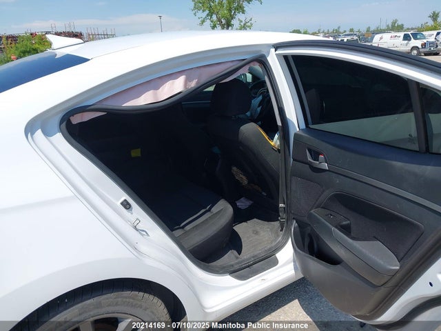 KMHD84LF2HU421106 Hyundai 2017