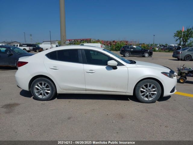 JM1BM1V76E1134019 Mazda pe