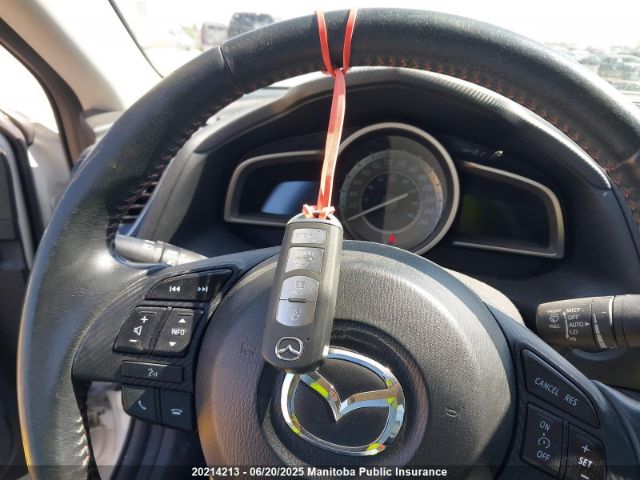 JM1BM1V76E1134019 Mazda pe