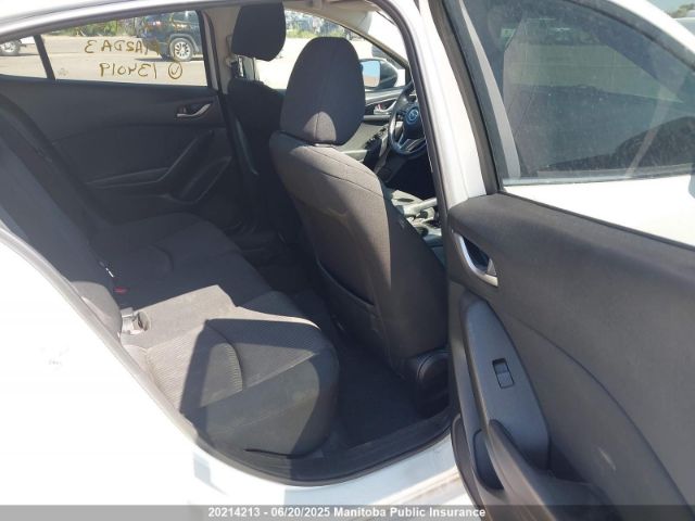 JM1BM1V76E1134019 Mazda pe