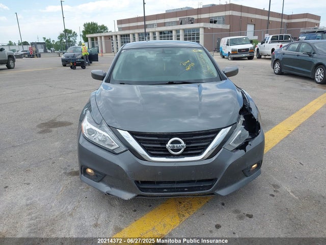 1N4AL3AP5JC272607 Nissan 2018