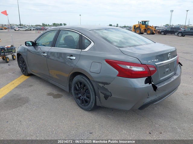 1N4AL3AP5JC272607 Nissan 2018