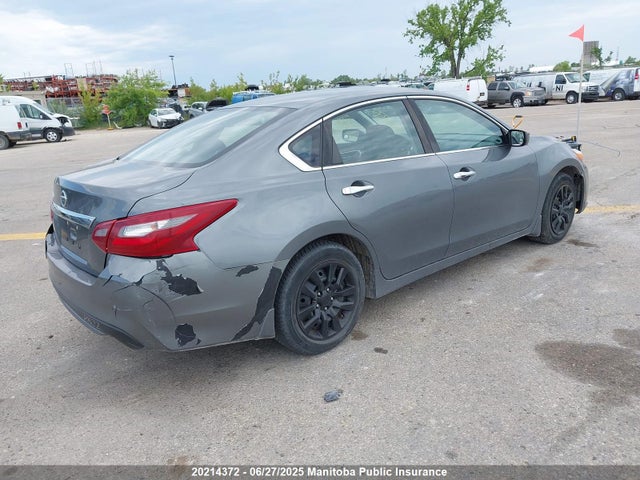 1N4AL3AP5JC272607 Nissan 2018