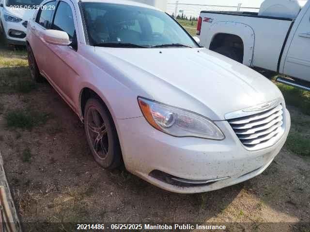 1C3CCBAB5EN111741 Chrysler 200
