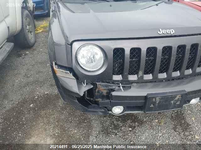 1C4NJRAB3GD740992 Jeep 2016
