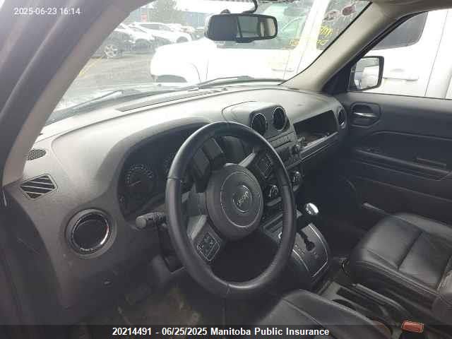 1C4NJRAB3GD740992 Jeep 2016