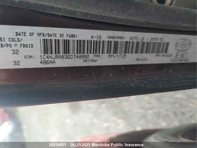1C4NJRAB3GD740992 Jeep 2016