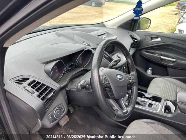 1FMCU9G9XHUC68709 Ford Escape
