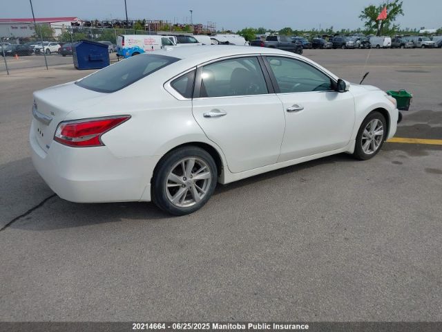 1N4AL3AP2FN387208 Nissan 2015