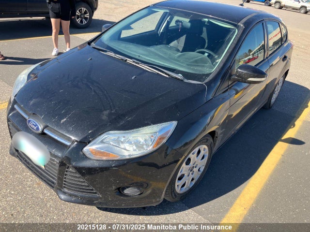 Ford Focus 2014 1FADP3K28EL290237 Image 2