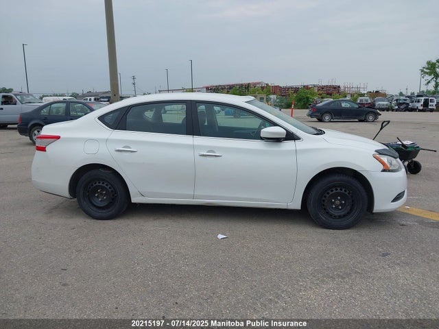 2015 Nissan Sentra 1.8 S მანქანა იყიდება აუქციონზე, vin: 3N1AB7AP1FL643281, აუქციონის ნომერი: 20215197