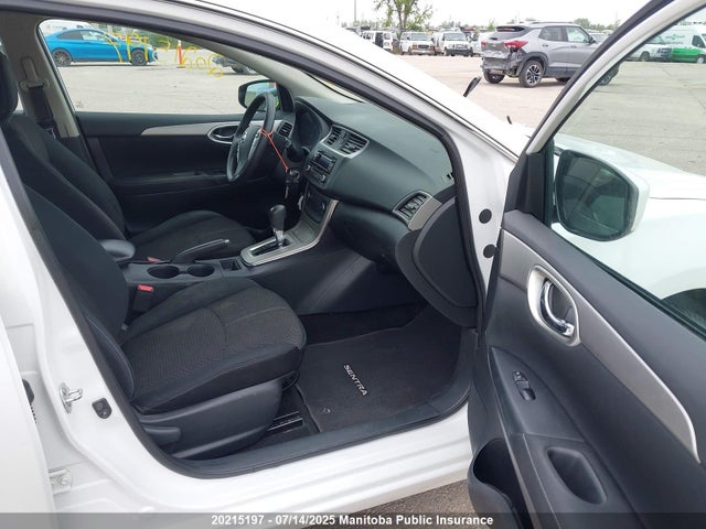 2015 Nissan Sentra 1.8 S მანქანა იყიდება აუქციონზე, vin: 3N1AB7AP1FL643281, აუქციონის ნომერი: 20215197