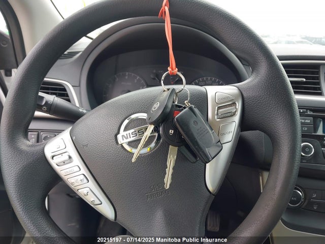 2015 Nissan Sentra 1.8 S მანქანა იყიდება აუქციონზე, vin: 3N1AB7AP1FL643281, აუქციონის ნომერი: 20215197