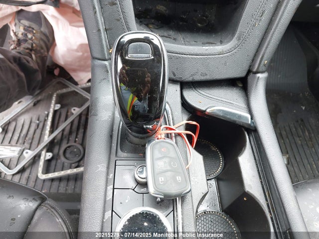 1GYKNFRS7LZ198975 Cadillac lgx