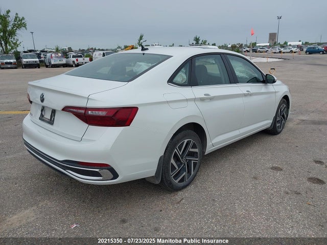 3VWGM7BU9RM076075 Volkswagen tsi