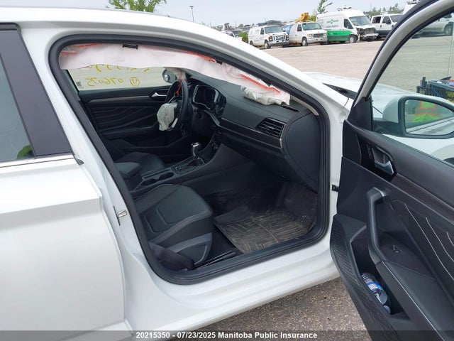 3VWGM7BU9RM076075 Volkswagen tsi