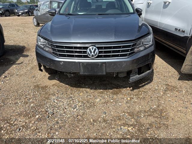 1VWAS7A3XGC051351 Volkswagen 2016