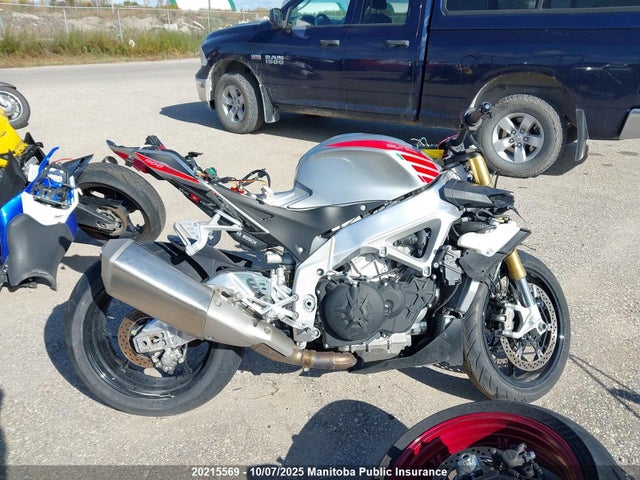 Aprilia Tuono 2017 ZD4KGU005HS000138 Image 12