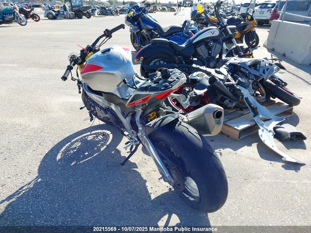 Aprilia Tuono 2017 ZD4KGU005HS000138 Image 3