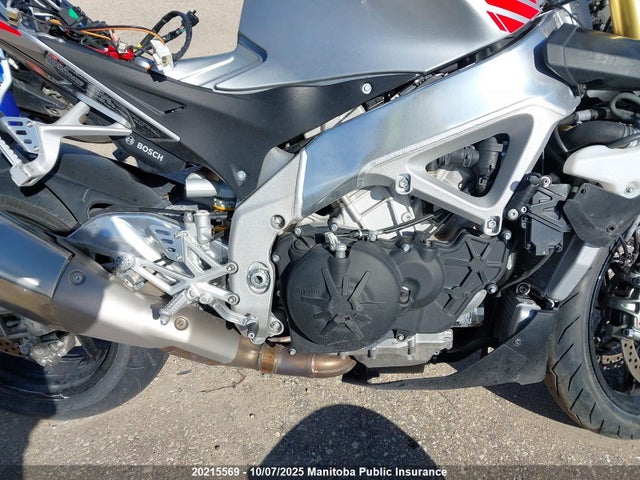 Aprilia Tuono 2017 ZD4KGU005HS000138 Image 8