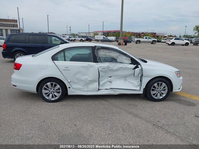3VW2K7AJ8FM214854 Volkswagen 2015