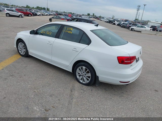 3VW2K7AJ8FM214854 Volkswagen 2015